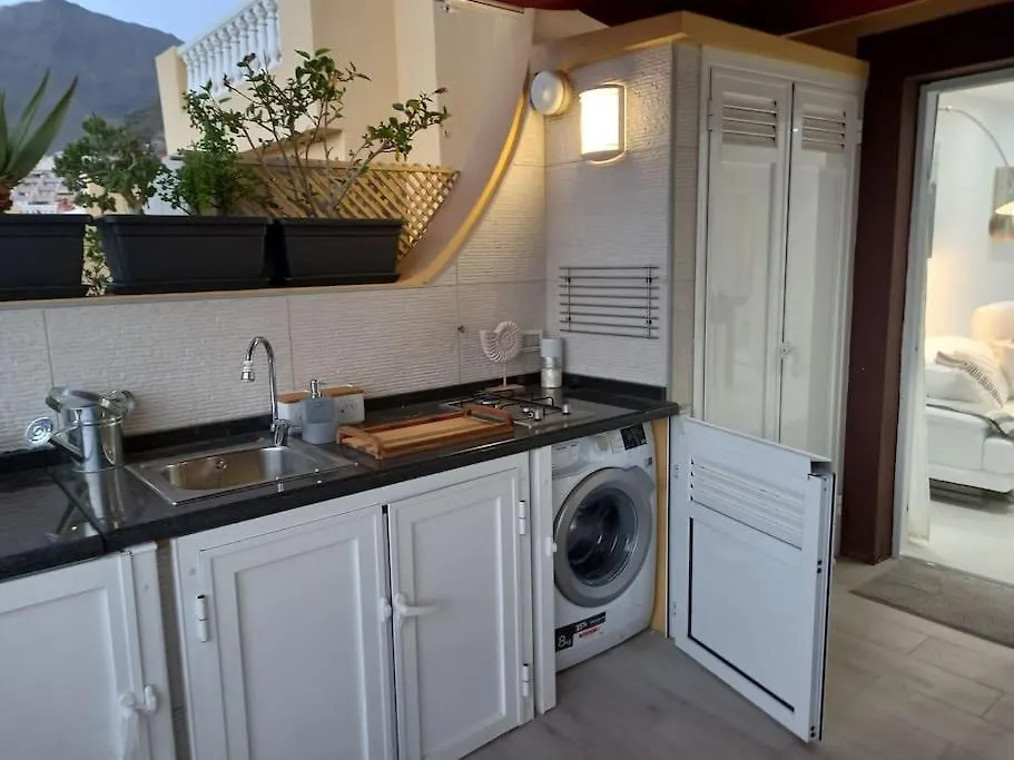Apartamento Con Impresionantes Vistas Y Piscina أذيخي شقة