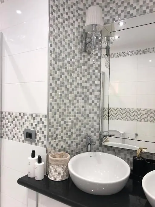 شقة Apartamento Con Impresionantes Vistas Y Piscina أذيخي