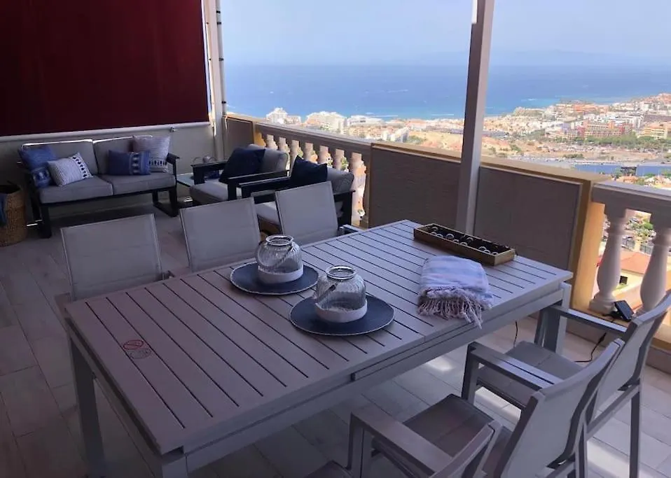 شقة Apartamento Con Impresionantes Vistas Y Piscina أذيخي