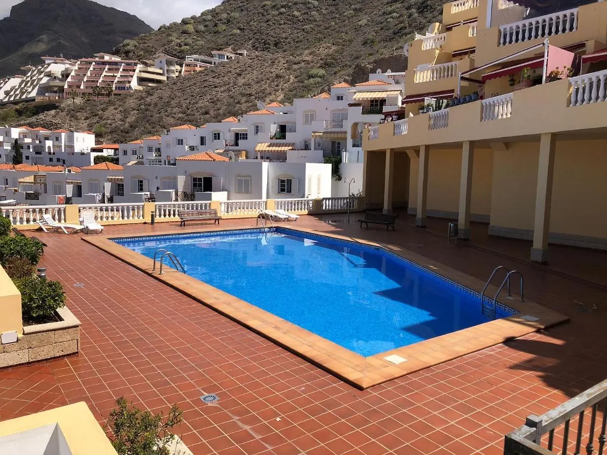شقة Apartamento Con Impresionantes Vistas Y Piscina أذيخي