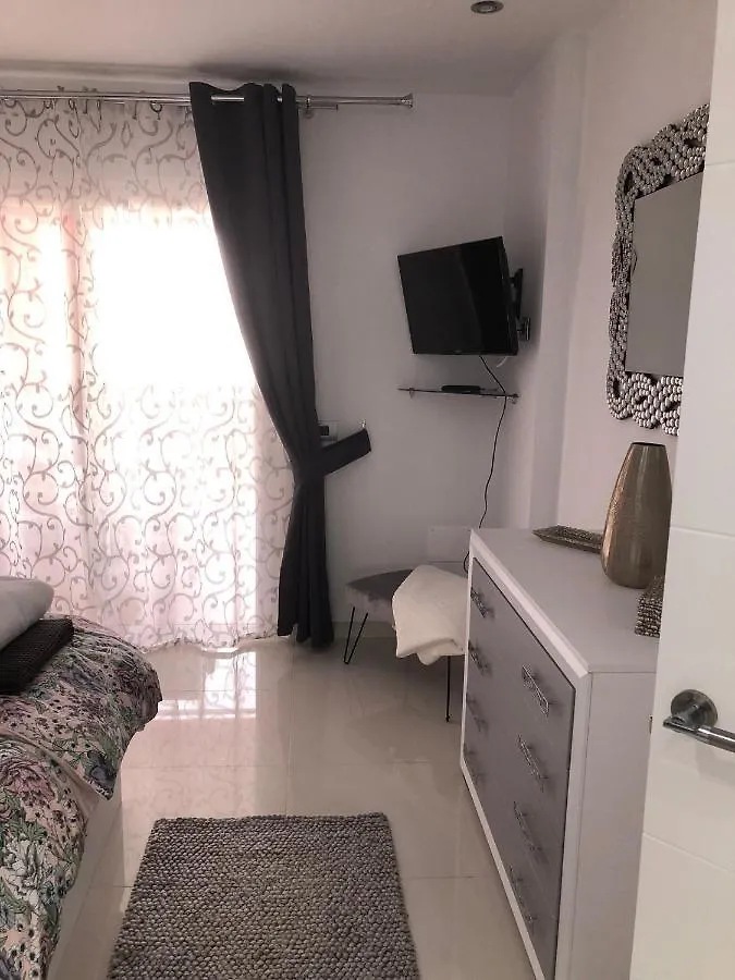شقة Apartamento Con Impresionantes Vistas Y Piscina أذيخي