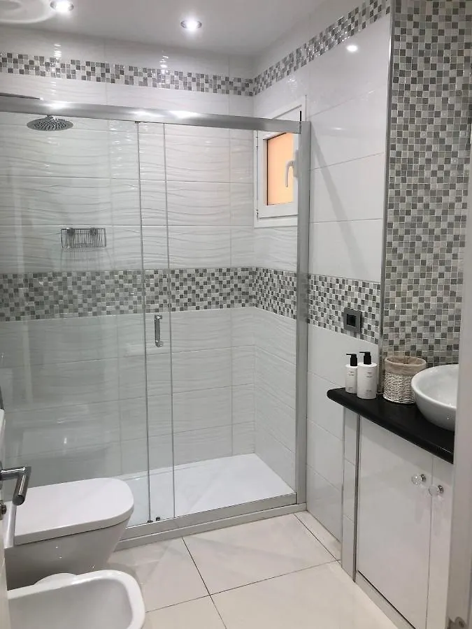 شقة Apartamento Con Impresionantes Vistas Y Piscina أذيخي