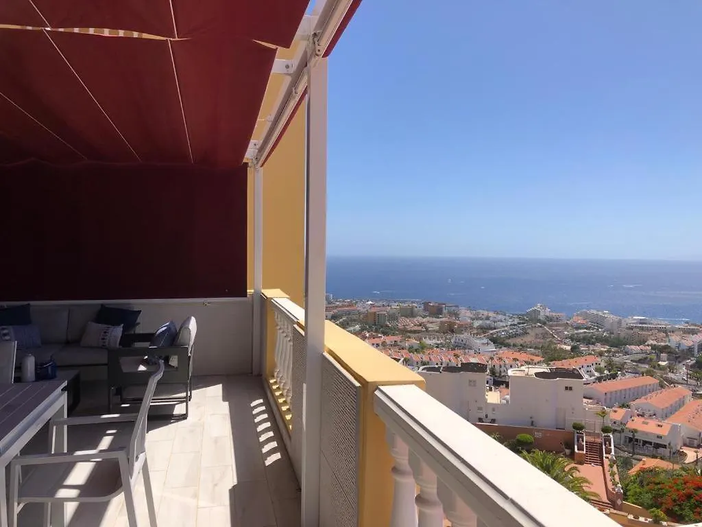 Apartamento Con Impresionantes Vistas Y Piscina أذيخي